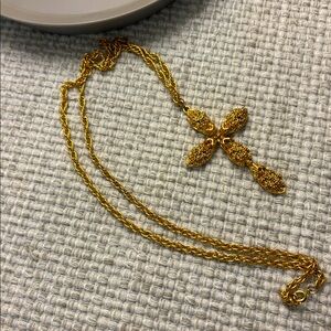 Vintage gold tone jumbo cross necklace!!